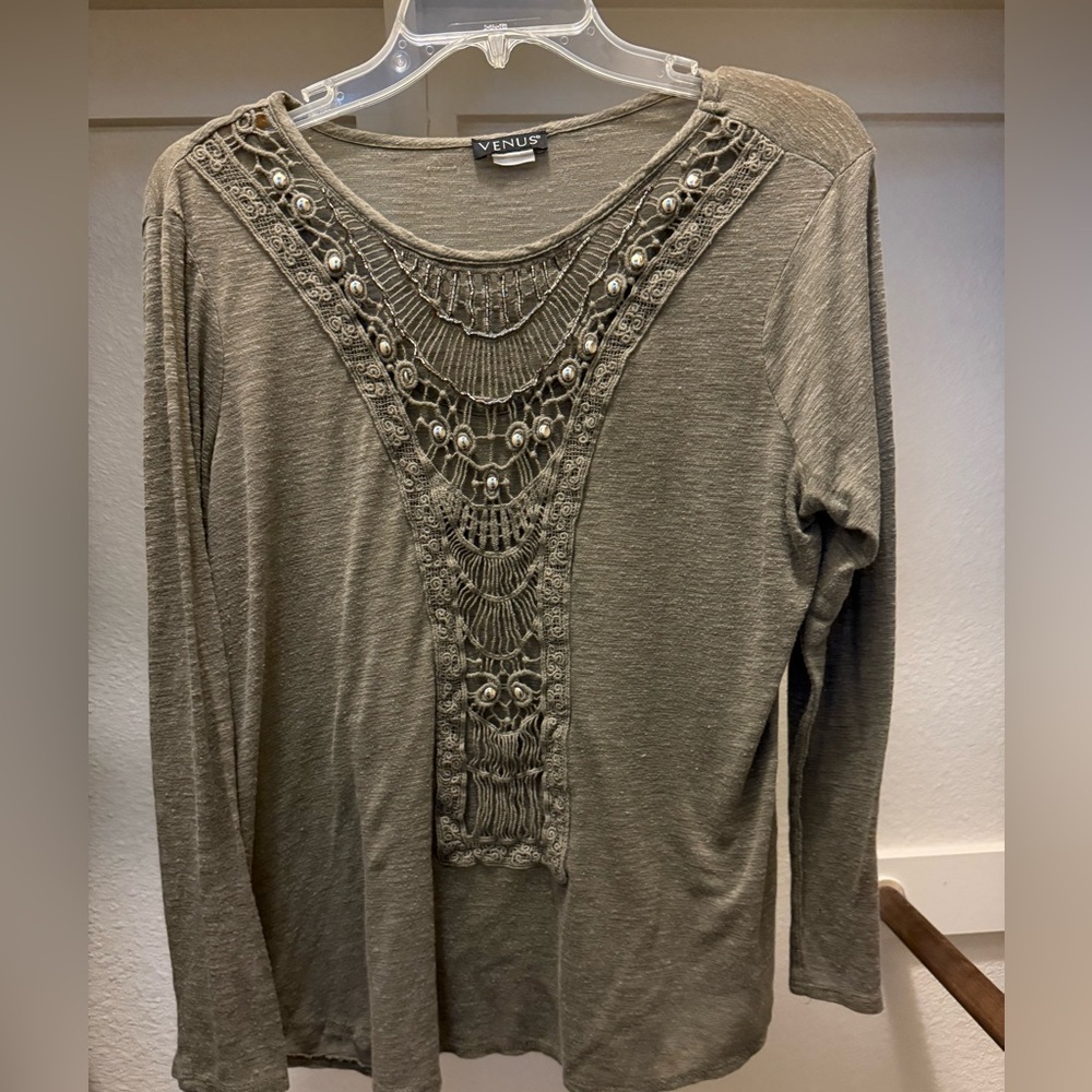 Woman’s long sleeved shirt
